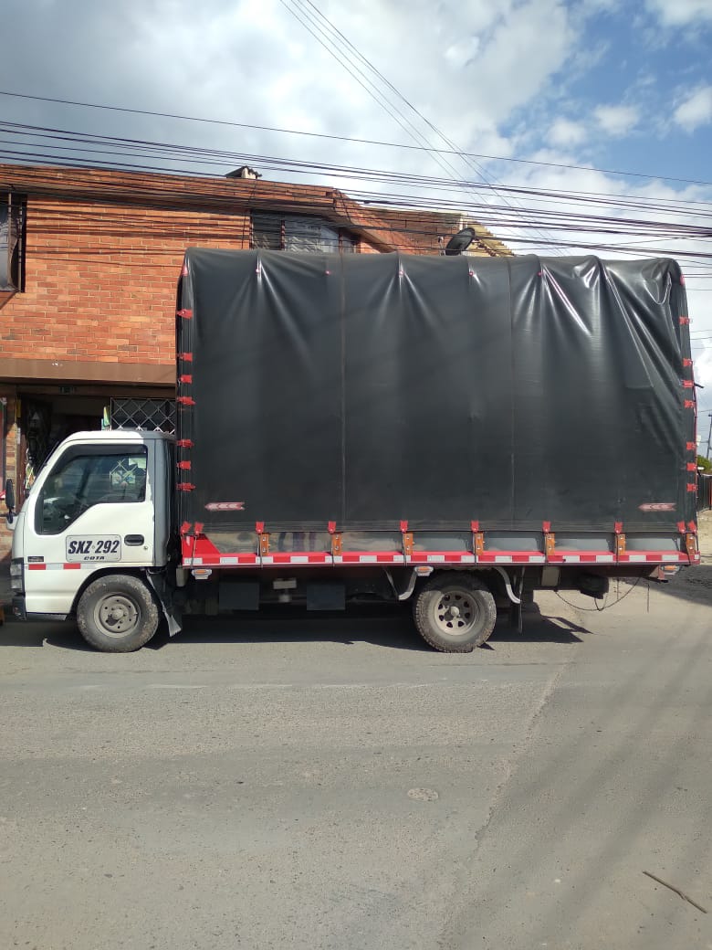 Acarreos y distribuciones CASTAÑO