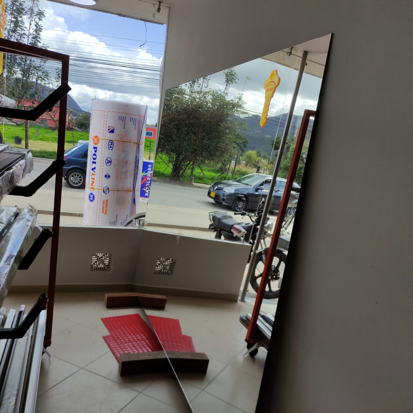 MULTIVIDRIOS LA YE (11)