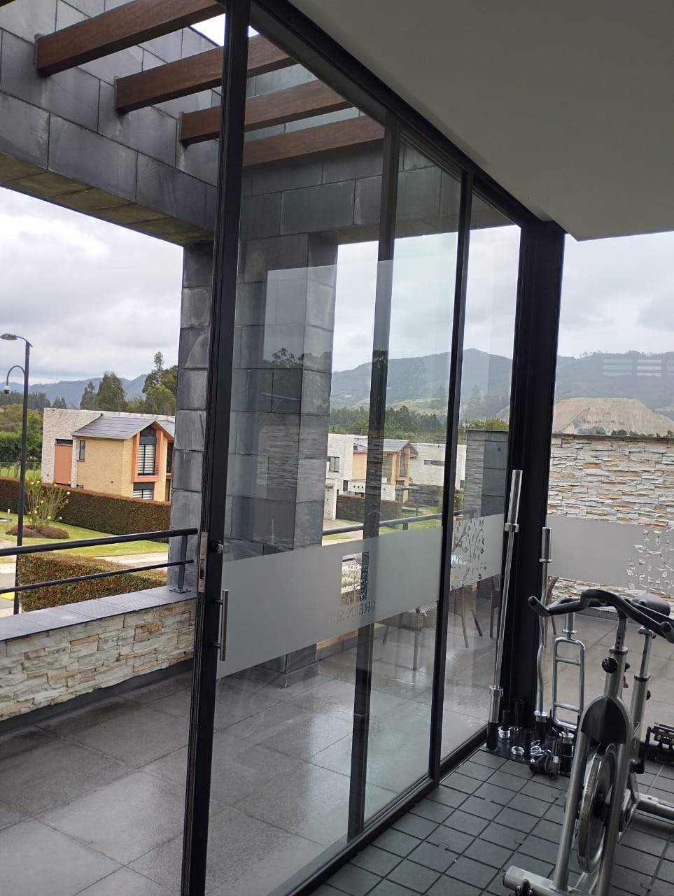 MULTIVIDRIOS LA YE (26)