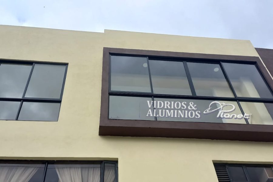 Vidrios Y Aluminios Planet - (23)