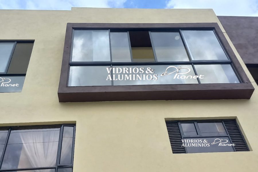 Vidrios Y Aluminios Planet - (47)